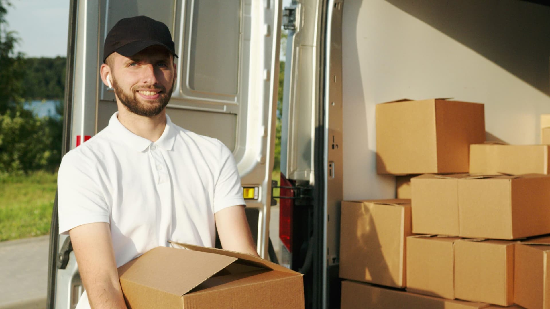 Last-Minute Moves in Charlotte: Can Undergrads Help?