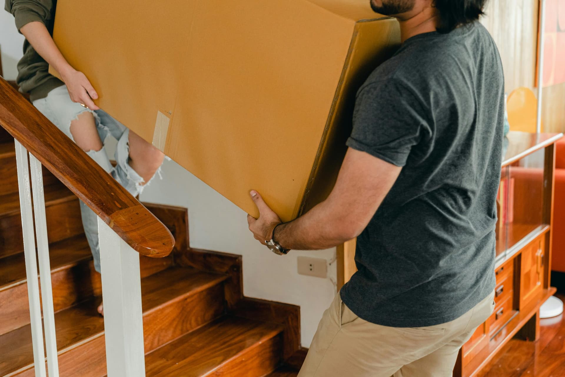 Off-Campus Apartment Moving for Students: Save with Labor-Only